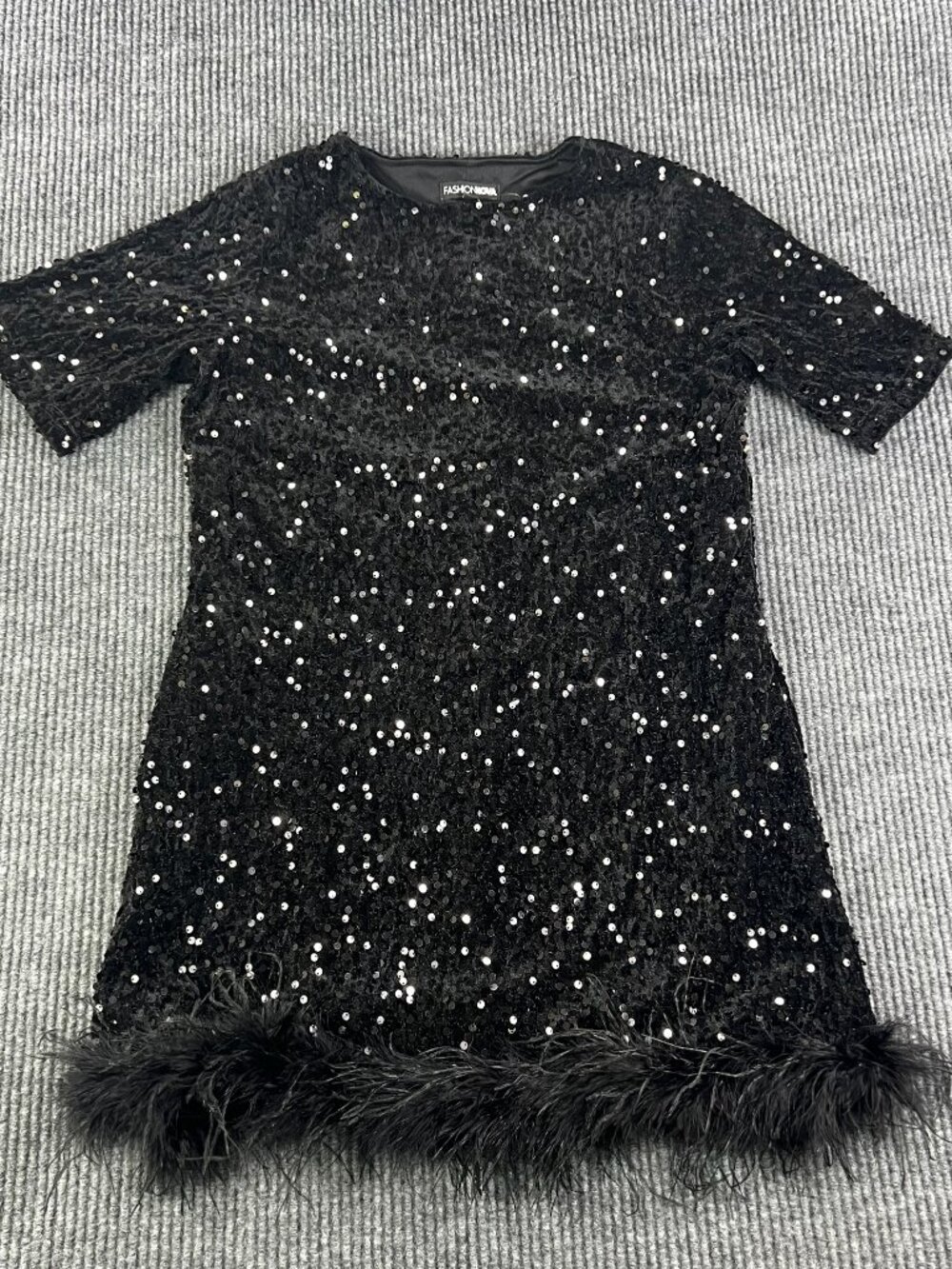Fashion Nova Christy Black Sequin Feather Trim T-Shirt Mini Dress Size S - Picture 1 of 11